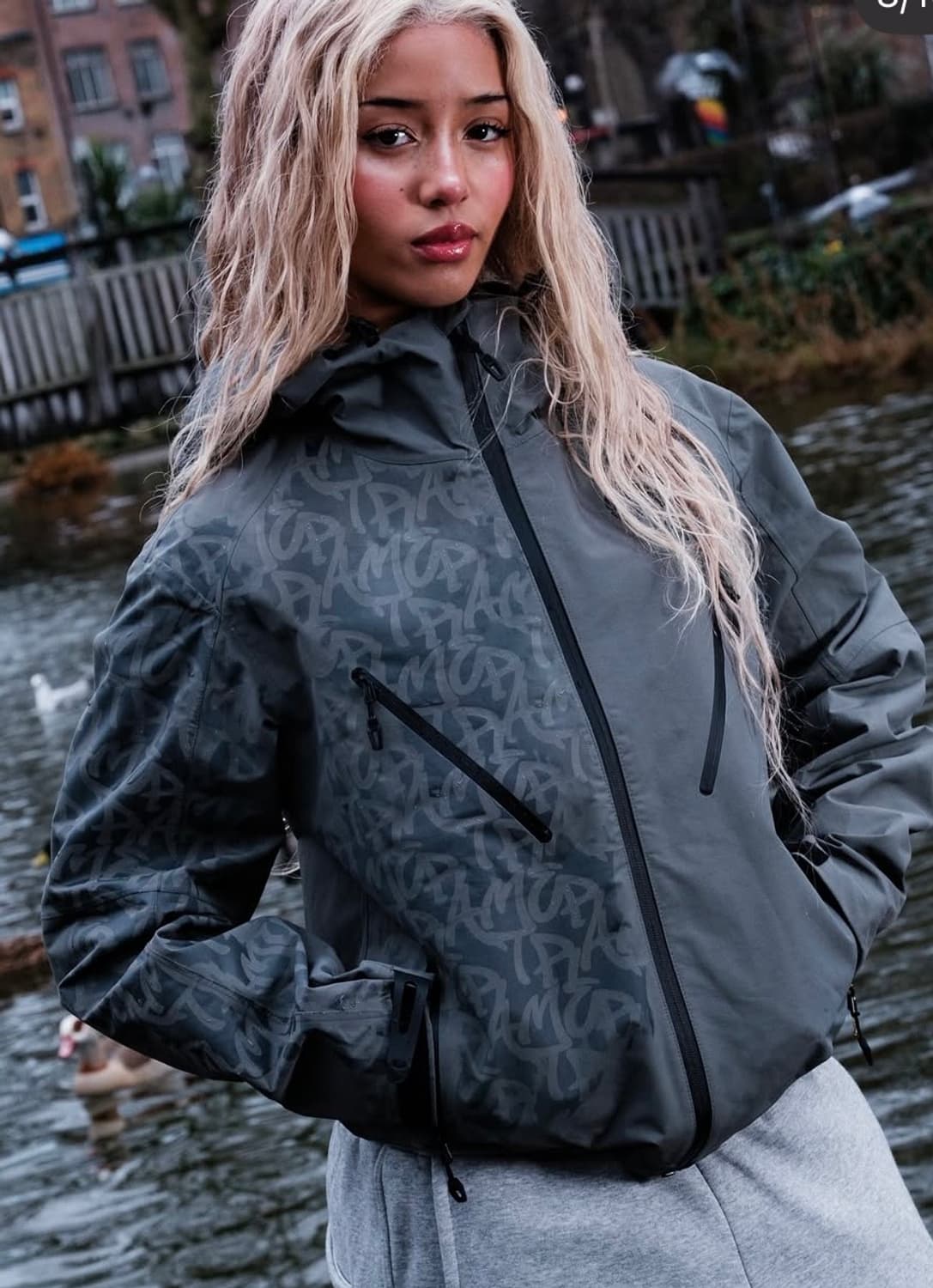 [새상품]최저가Mertra 모노그램 쉘 자켓 슬레이트 상품이미지4