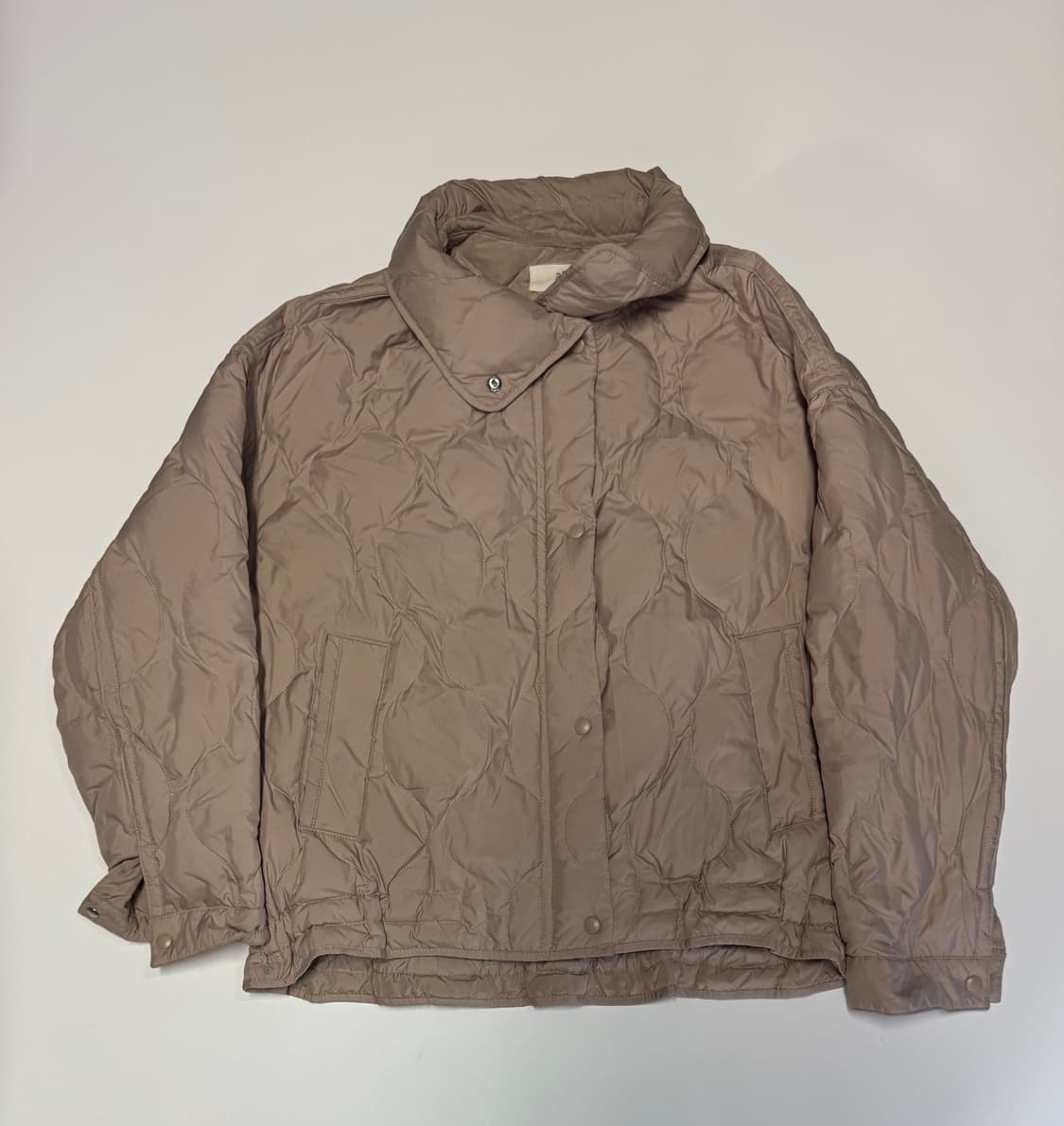 여성 아떼 바네사브루노 구스다운 오버핏 퀄팅 패딩 자켓 상품이미지1