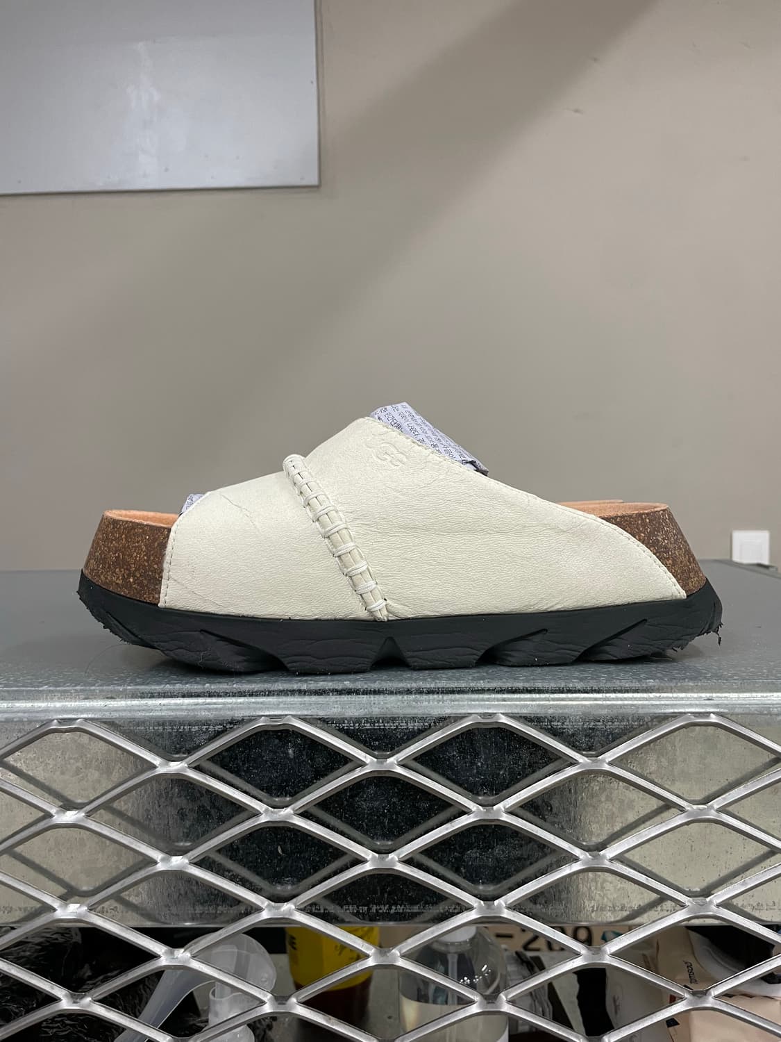 어그 썬스킵 슬라이드 250 상품이미지1