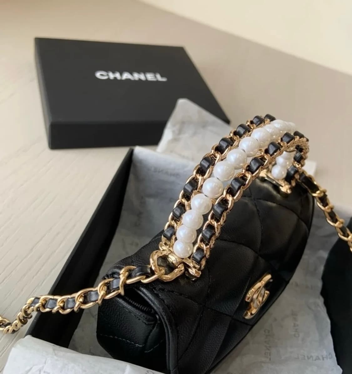 샤넬 뷰티 진주 핸들 미니 크로스백 상품이미지2