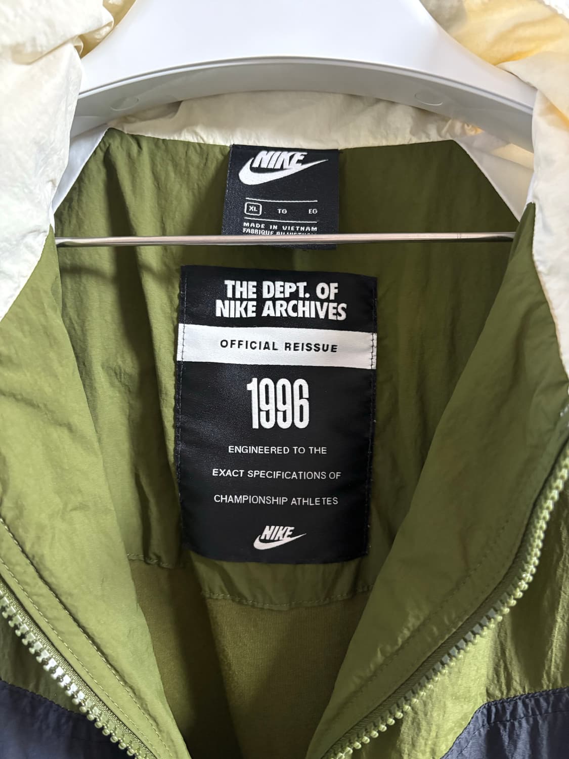 나이키 리이슈 레트로 자켓 상품이미지3