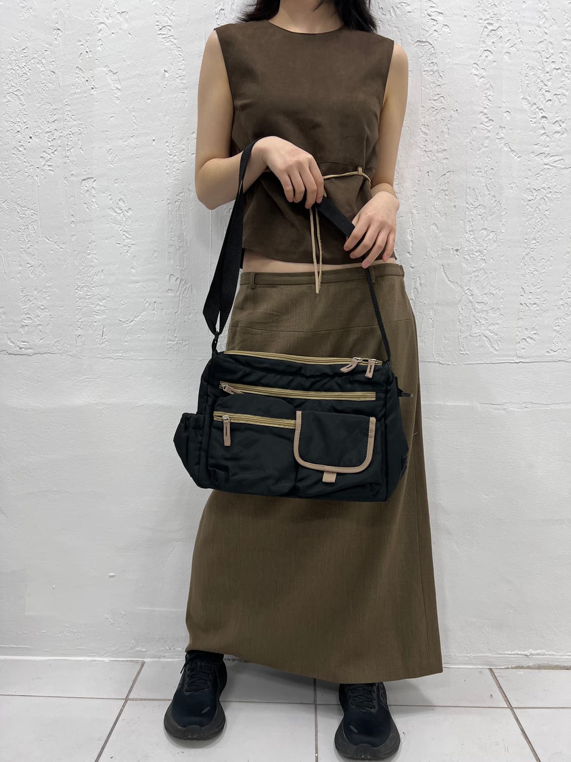 black multi zipper cross bag 상품이미지1