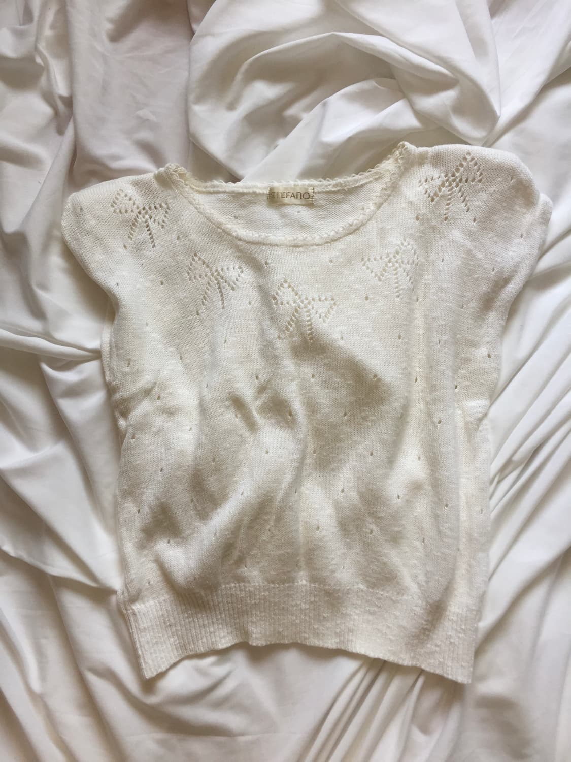 리본 펀칭 반팔니트 상품이미지1