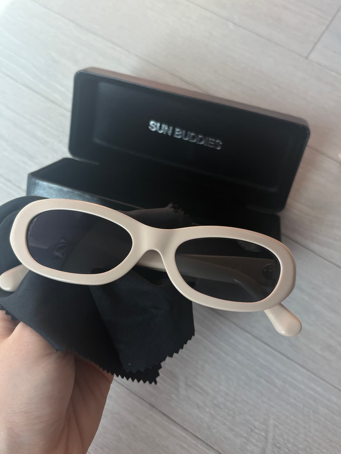 Sun Buddies Miuccia 선글라스 상품이미지2