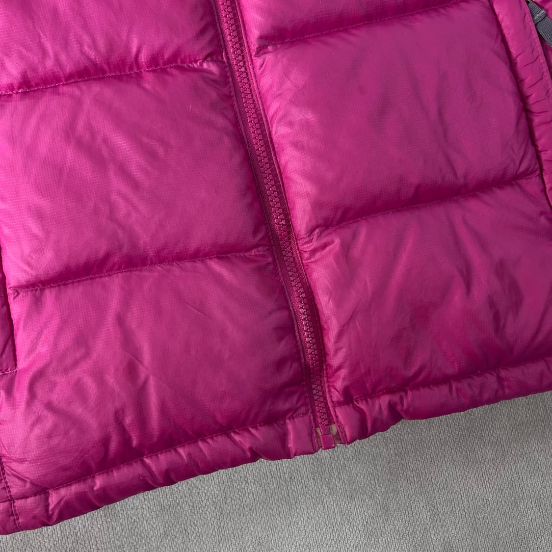 W 95 노스페이스 700 핑크 경량 패딩 상품이미지5