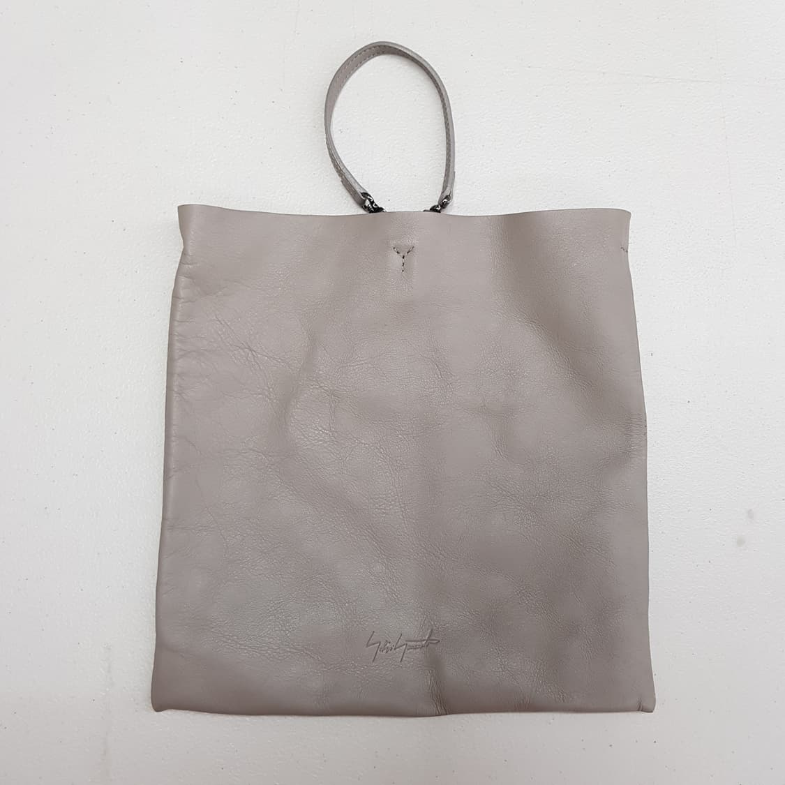 
Yohji Yamamoto discord 레더 크로스백 상품이미지5