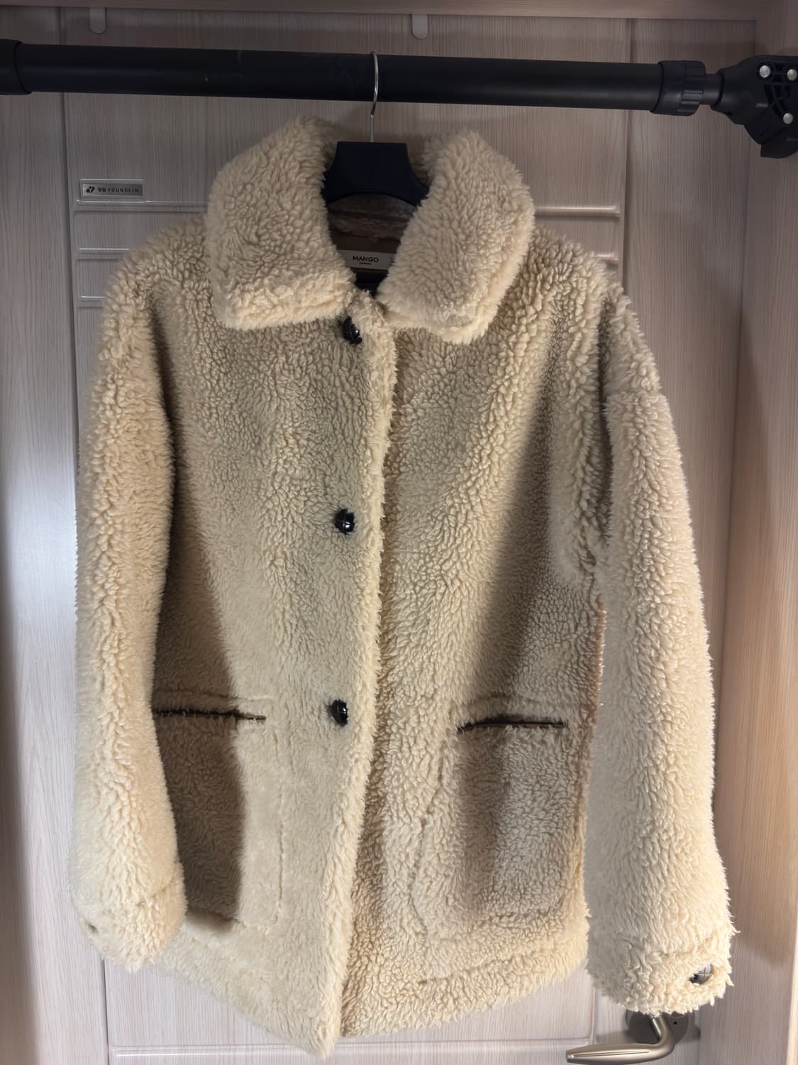 망고 아이보리 뽀글이 자켓 상품이미지1