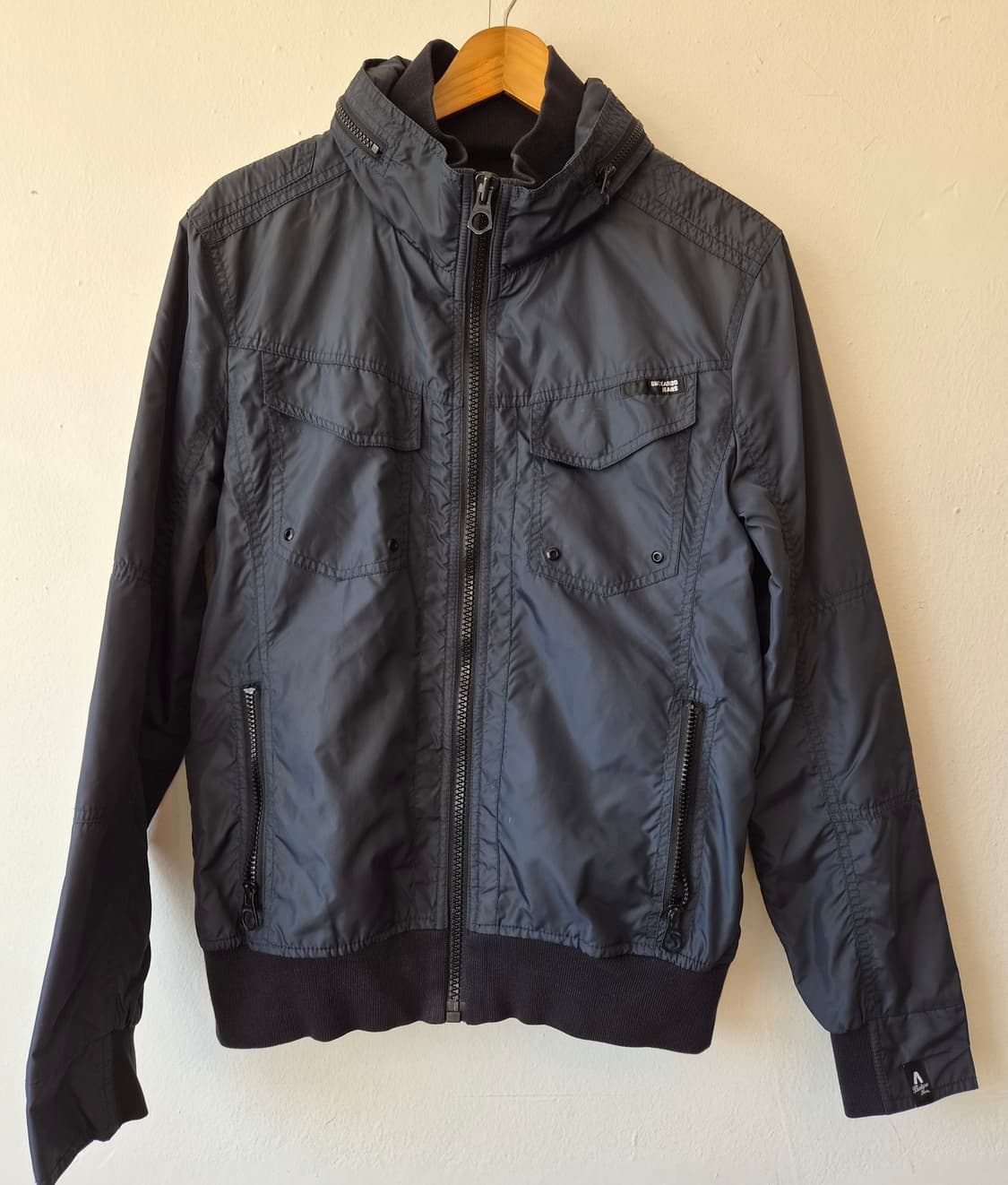 버커루 진스 남성 바람막이점퍼
 상품이미지1