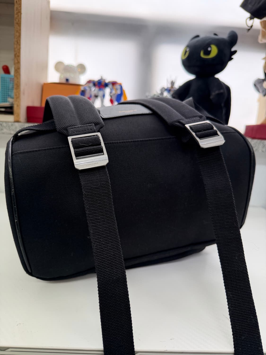 정품) 생로랑 캔버스 클래식 시티백 백팩  상품이미지5