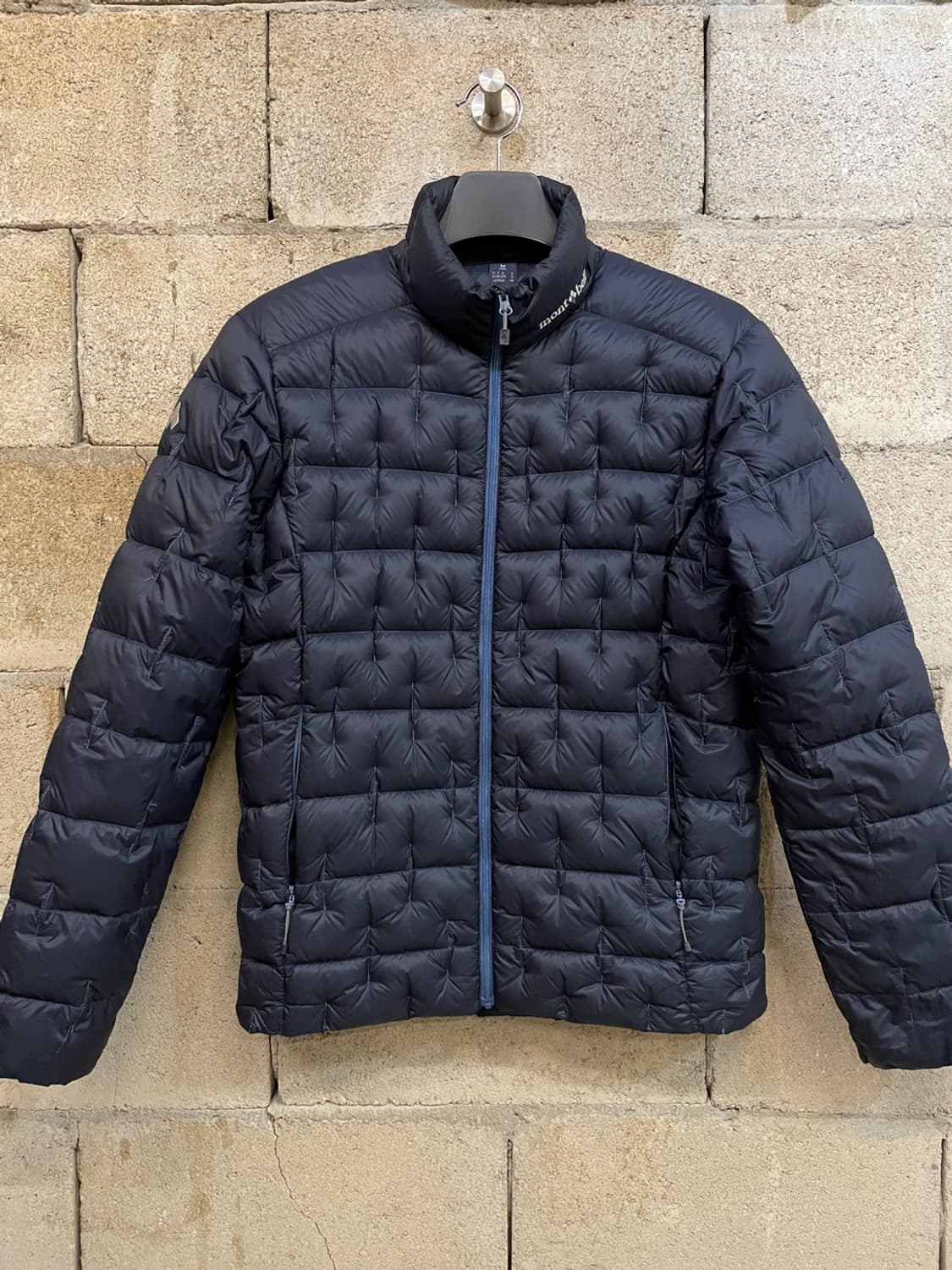 몽벨 경량 패딩 상품이미지1