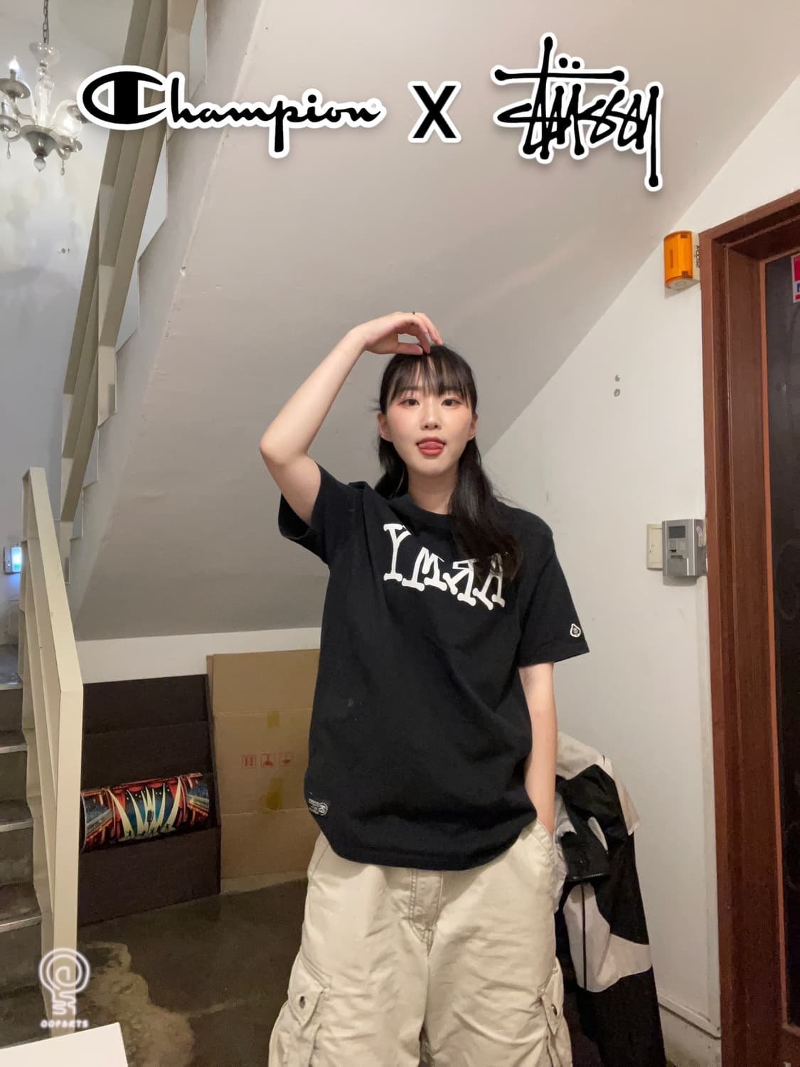 챔피온x스투시 검정 반팔 상품이미지1