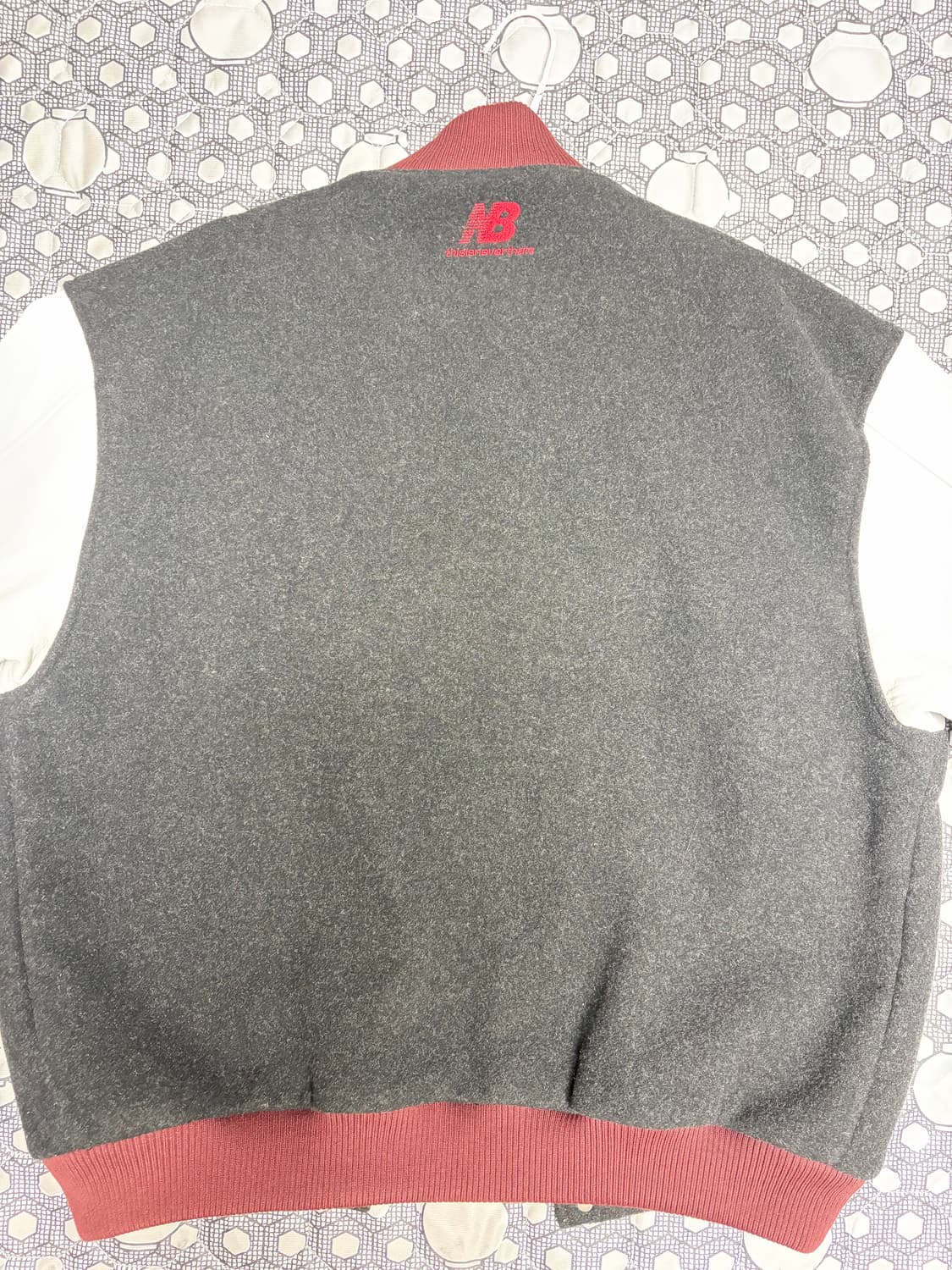 디스이즈네버뎃 뉴발란스 바시티자켓 M 상품이미지4