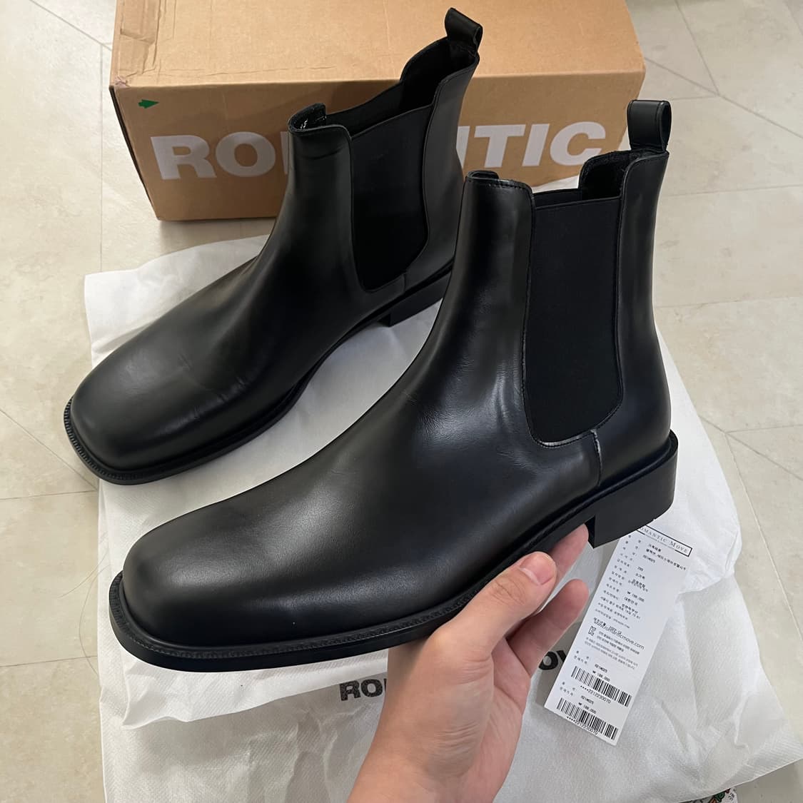 새상품(285) 로맨틱무브 셀렉션 스퀘어토 첼시부츠 블랙 상품이미지1