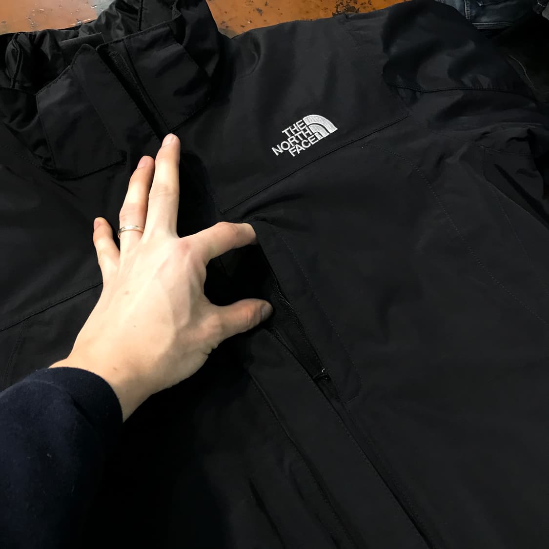 노스페이스 2 in 1 바람막이 경량패딩 여성 55 66 남성 97 상품이미지4
