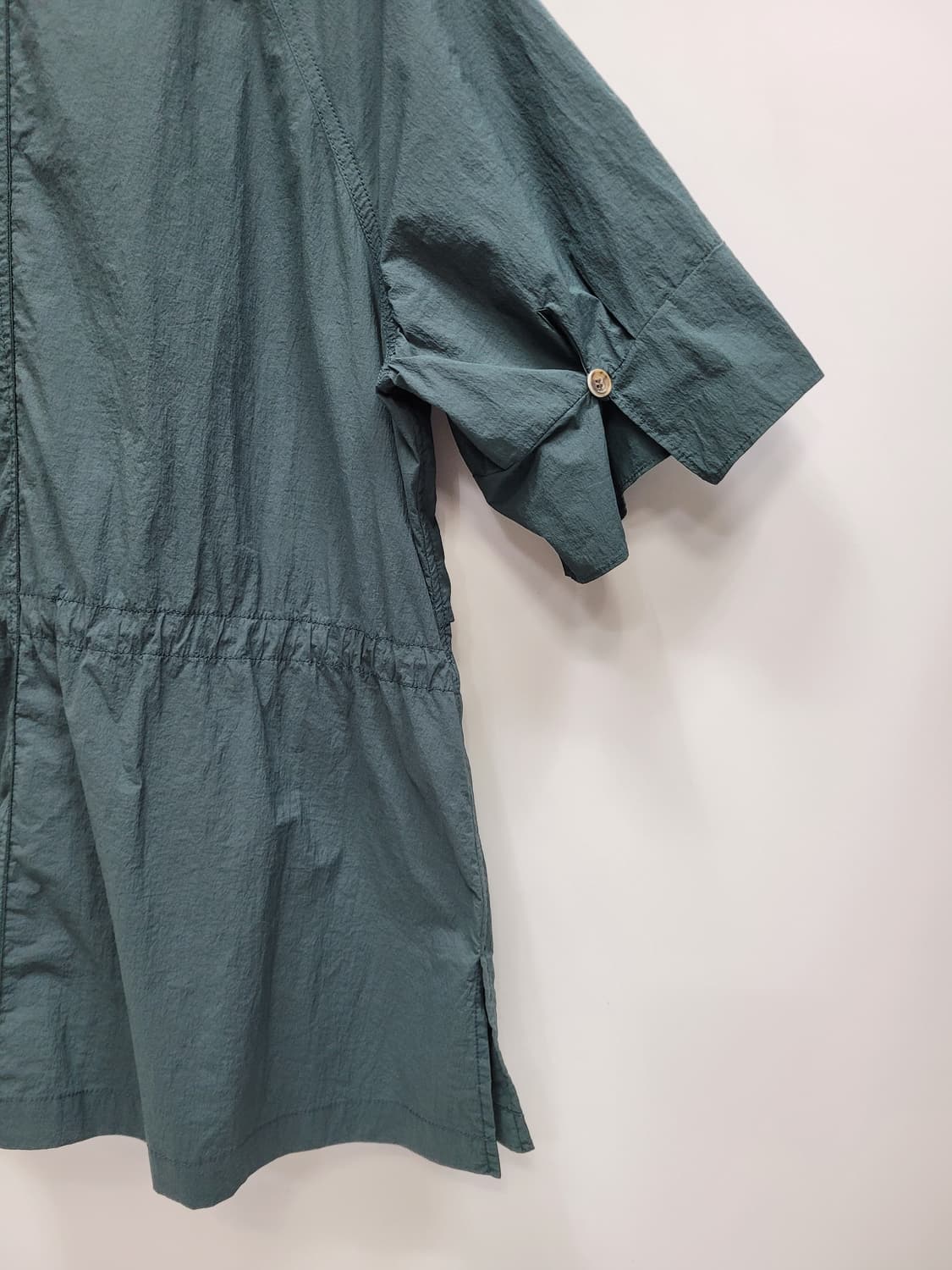 HAZZYS 헤지스 스트링 반팔 자켓 / 여 90-165 카키
 상품이미지4