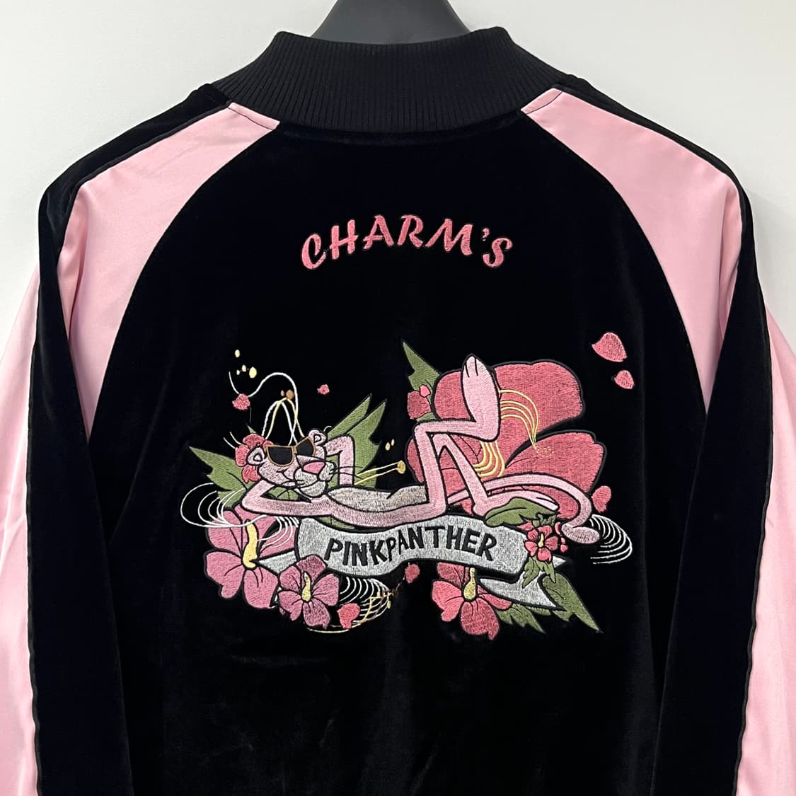 참스 x 핑크팬더 벨벳 블랙 핑크 스카쟌 자켓 상품이미지6