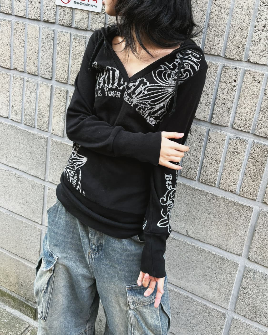 글리츠 큐빅 디테일 와이드넥 후드티 상품이미지5