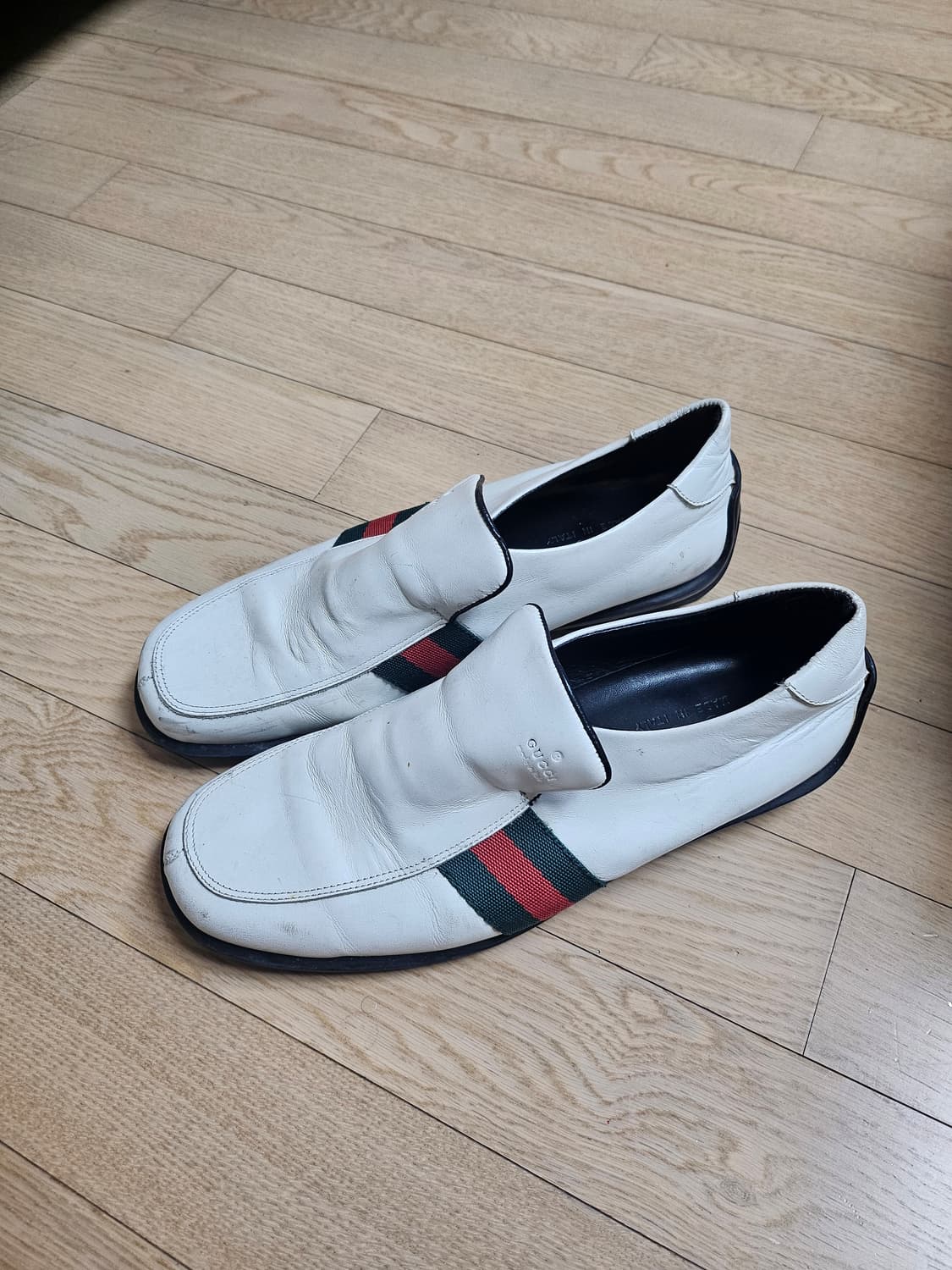 구찌정품 캐주얼화 255 상품이미지2