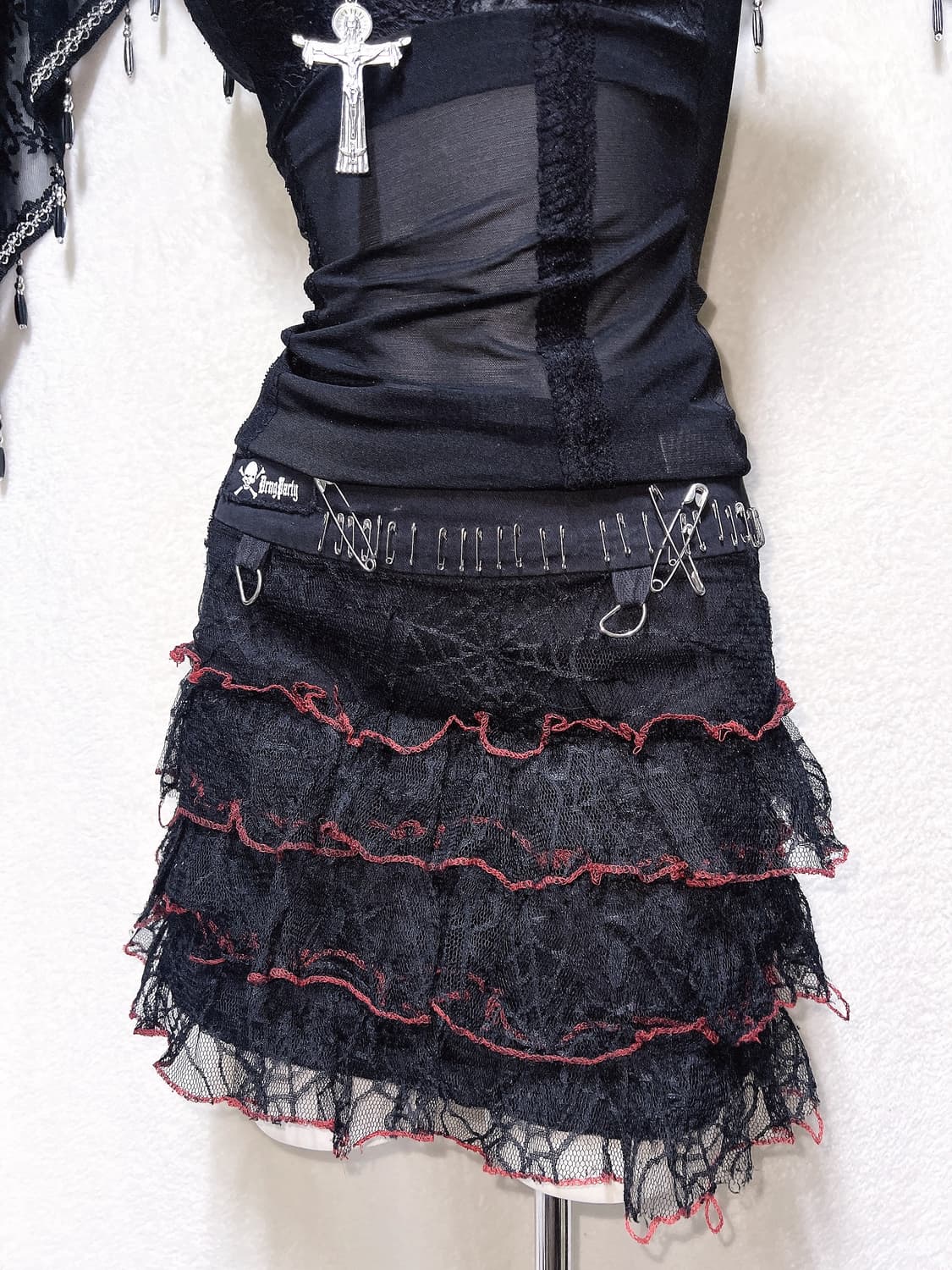 매드펑크st 고스고딕 레이스망사 패치 미니스커트 해골 블러드 치마 미사깔 상품이미지5