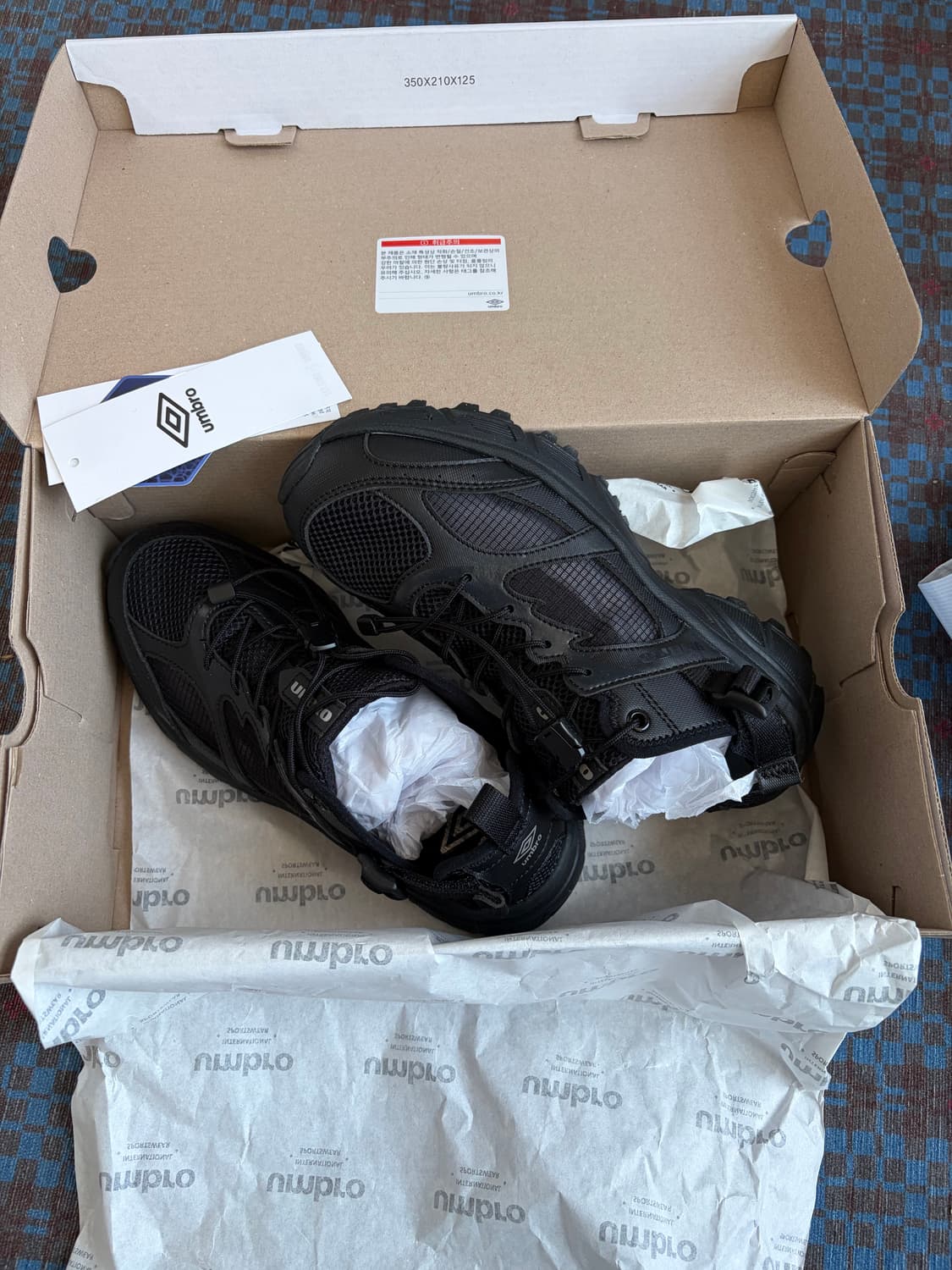 새상품) 엄브로 퓨즈 샌동화  , 운동화 / 정가: 12.9만 상품이미지1