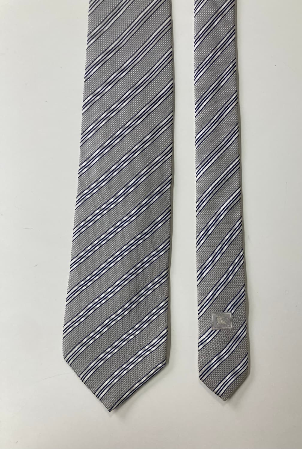 버버리 넥타이 상품이미지1