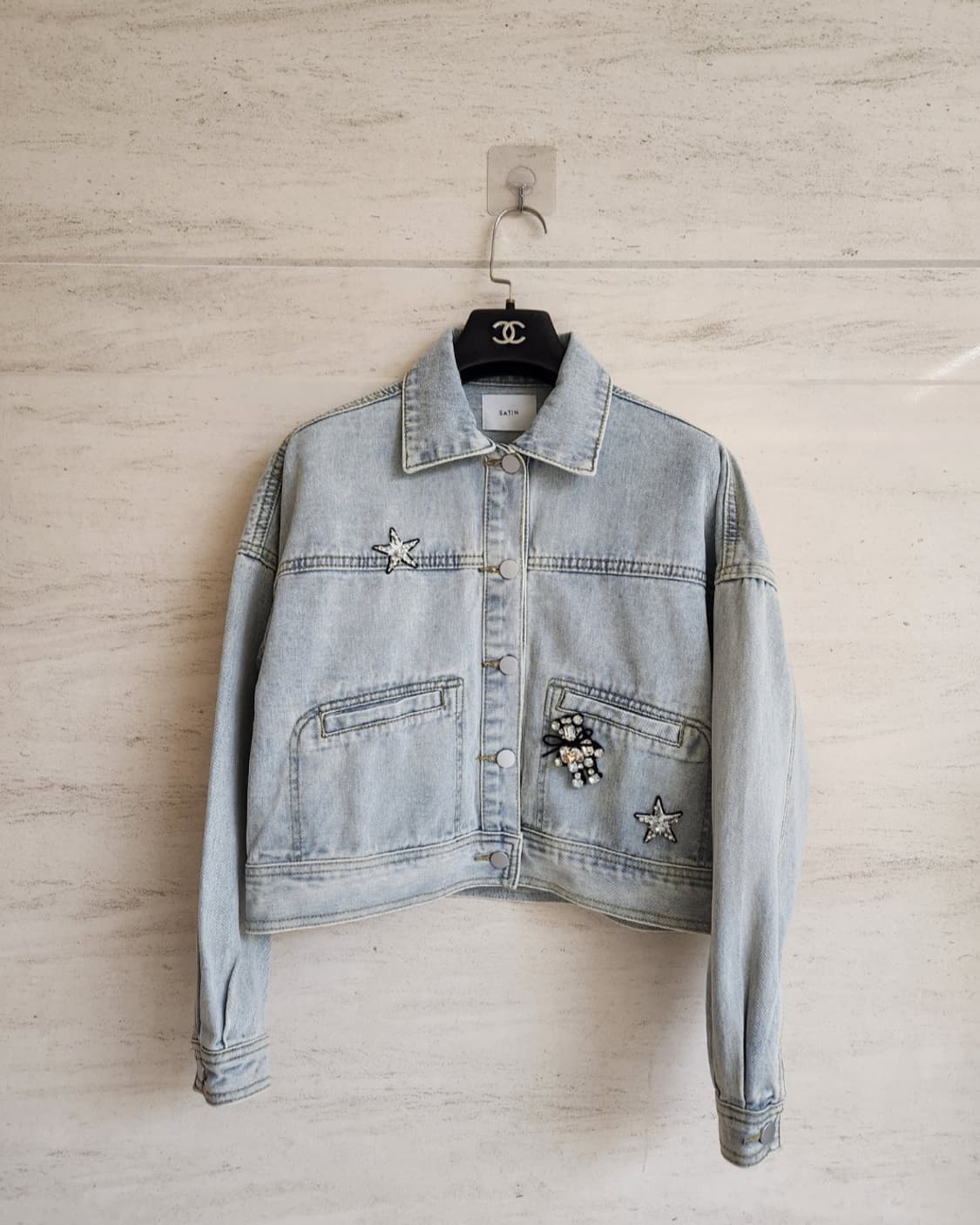 샤틴 쥬얼리와펜 크롭 데님자켓 상품이미지3