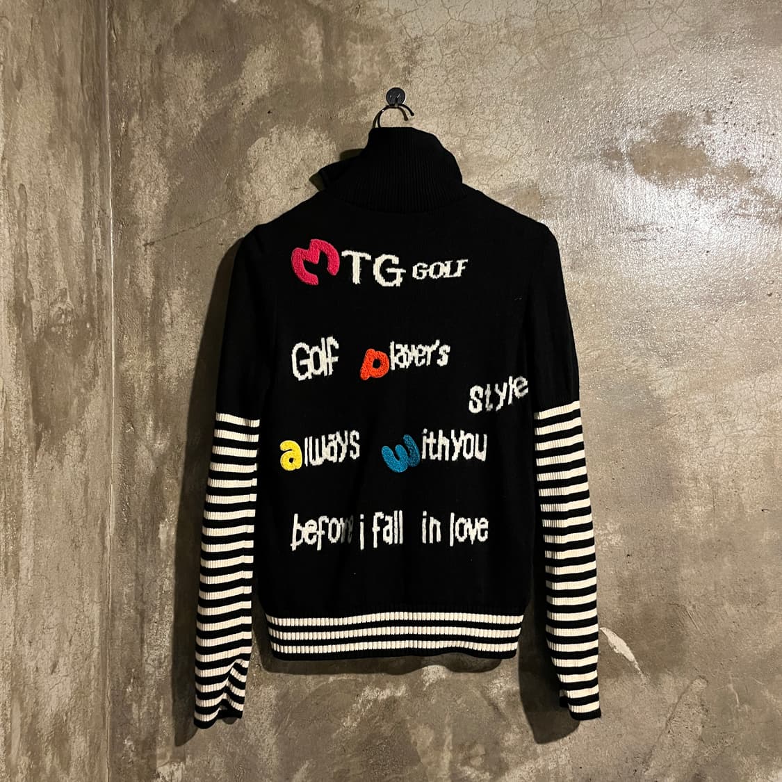 메트로시티 MTG GOLF 반집업 폴라 니트 상품이미지5