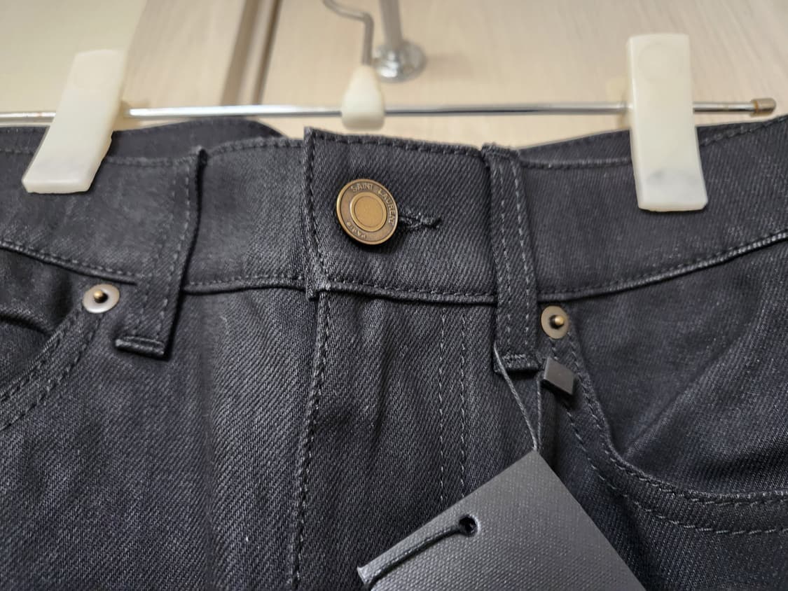 생로랑 스테디 블랙진 상품이미지3