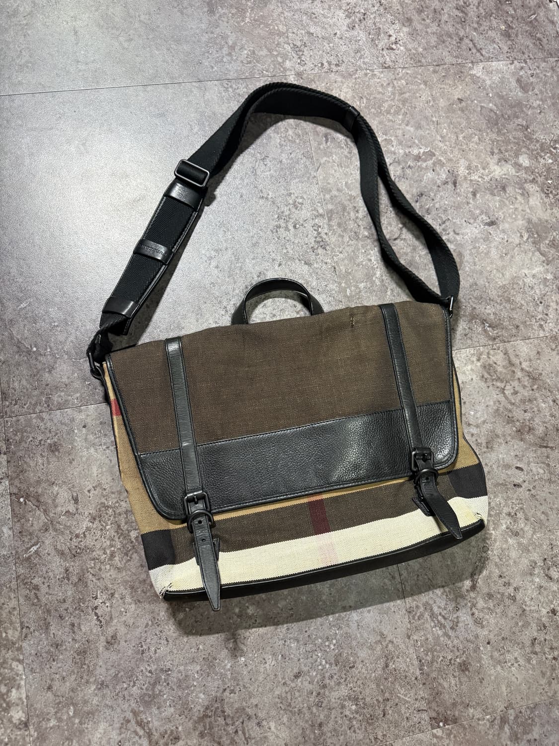 버버리 크로스백 숄더백 상품이미지1