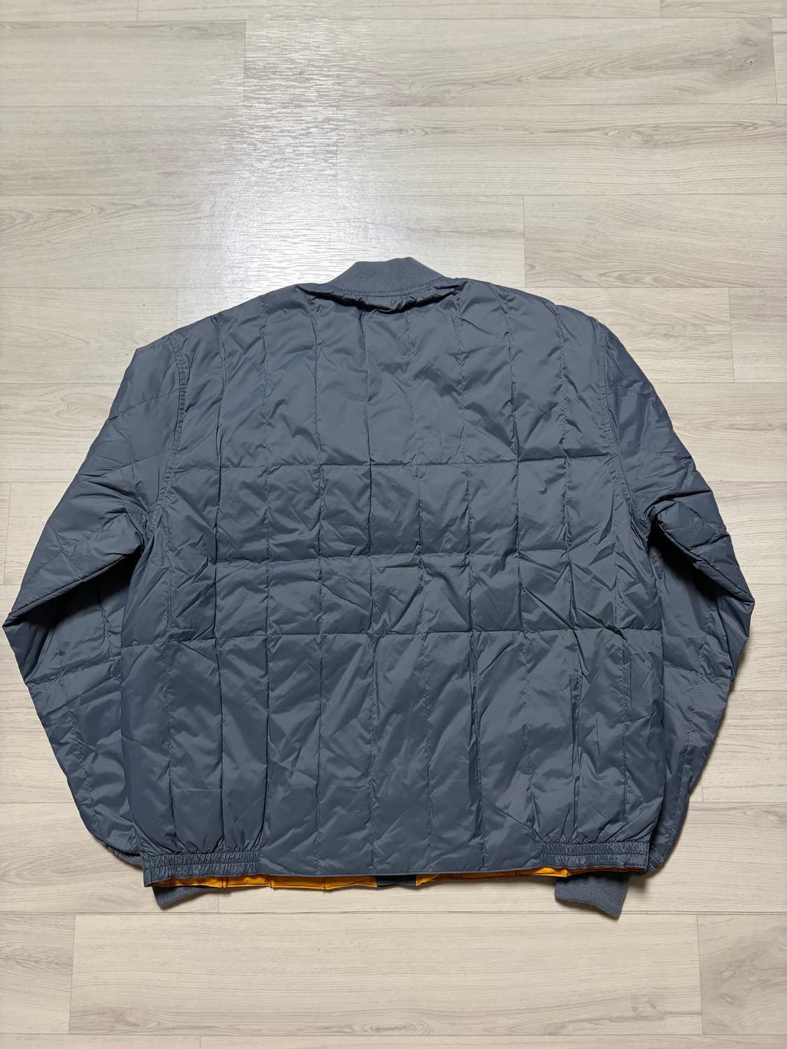 스펙테이터x엄브로 서바이벌 자켓 그레이 M사이즈 판매 상품이미지3