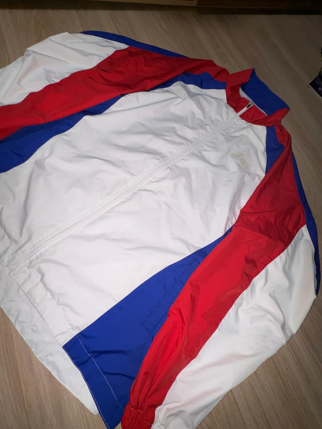 아식스 바람막이 상품이미지1