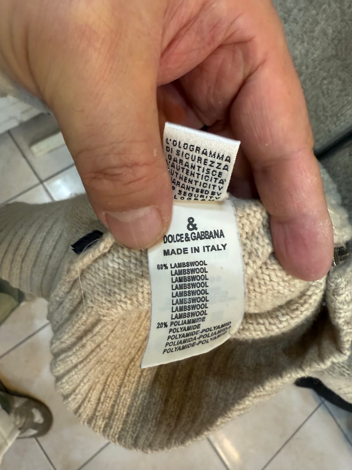 50/105 정품 돌체앤가바나 니트집업 팝니다 상품이미지6