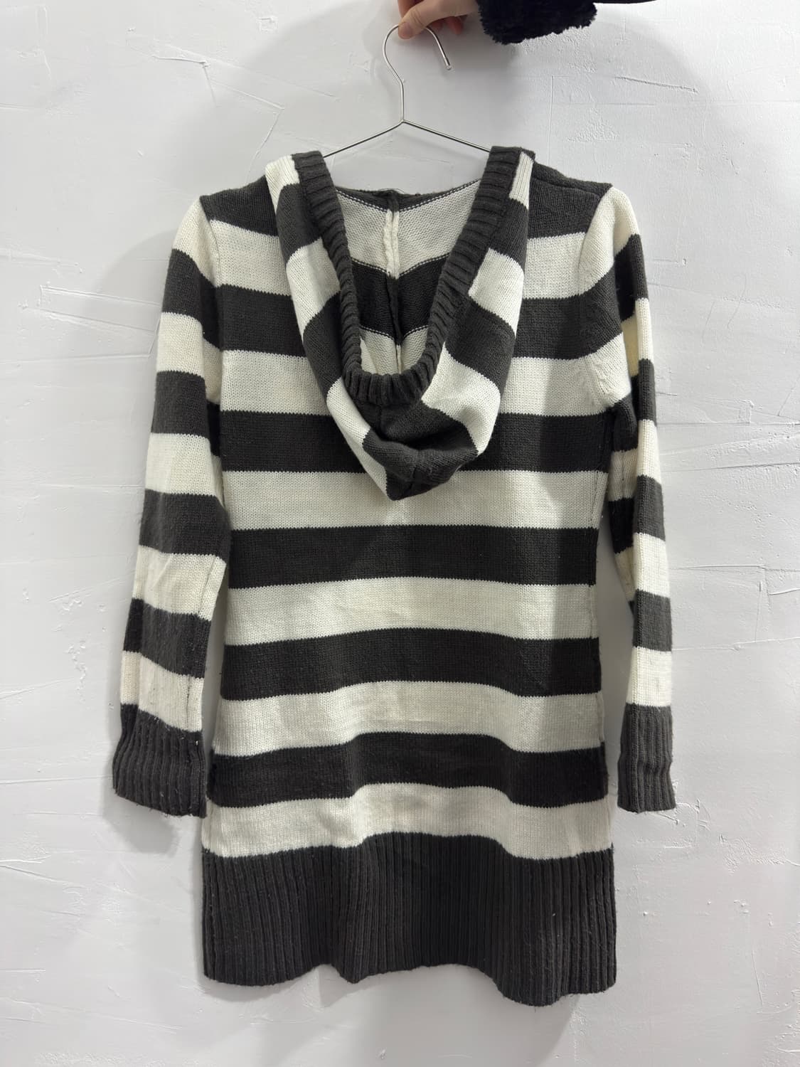 stripe hood knit onepiece 상품이미지2