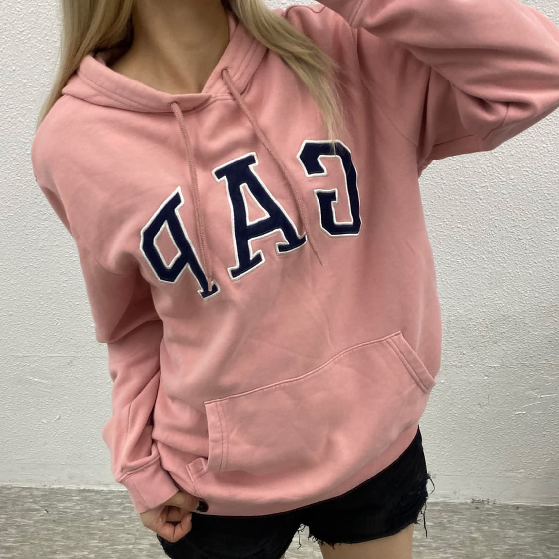 갭 센터로고 딸기우유맛 후드 M 상품이미지1