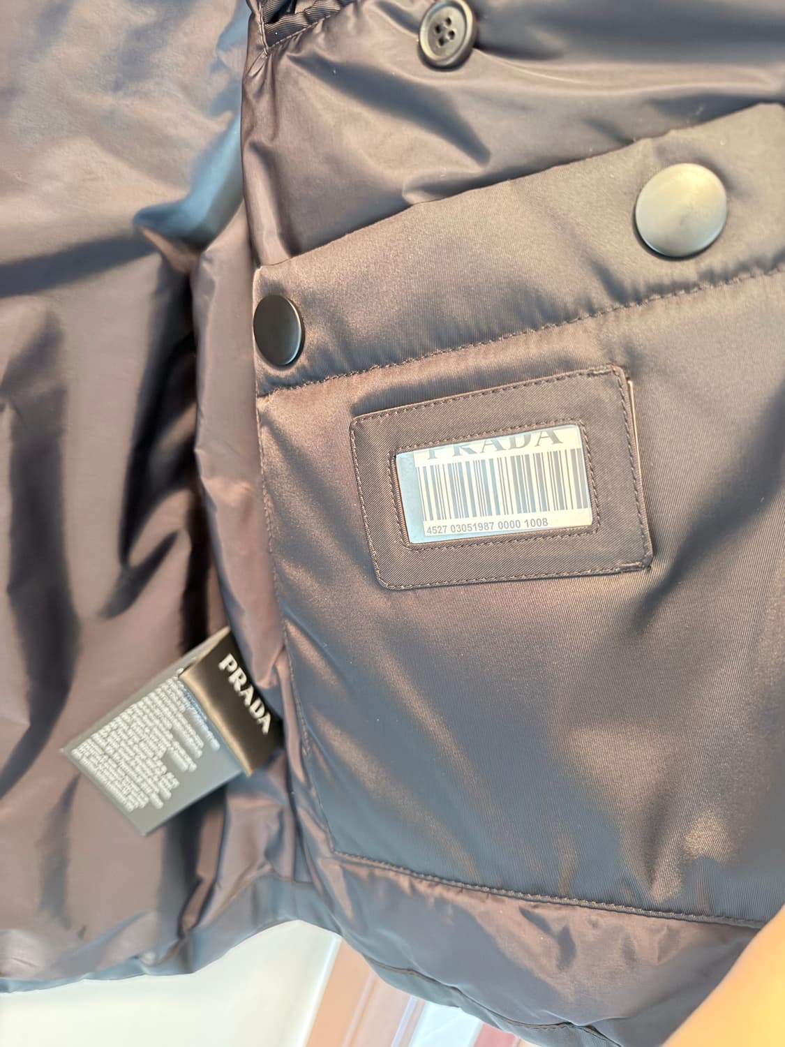 프라다 나일론 패딩베스트 상품이미지3