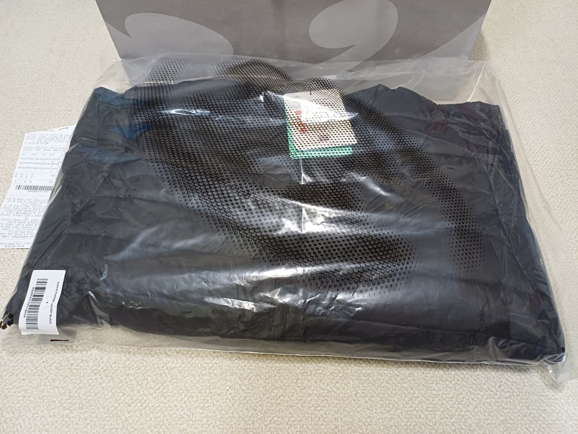 [4]산산기어 25fw 서픽스 푸퍼 패딩 블랙 미개봉 새상품 상품이미지3