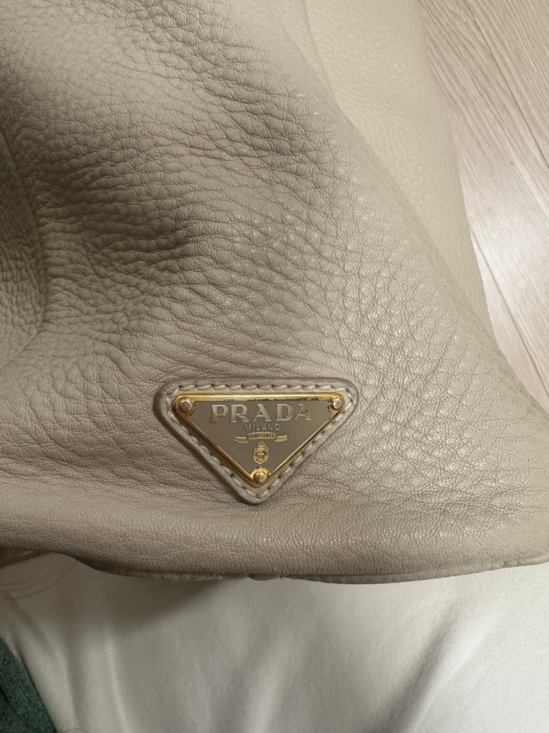 정품 프라다 베이지 숄더백 상품이미지3
