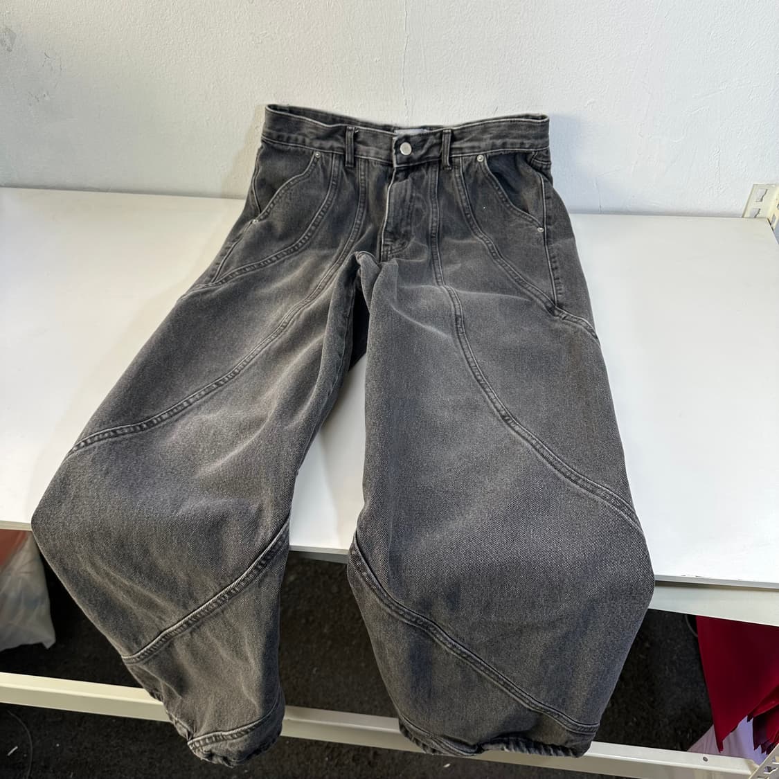 M 세인트마틴 그레이 빈티지워시드 세미와이드핏 데님팬츠 상품이미지1