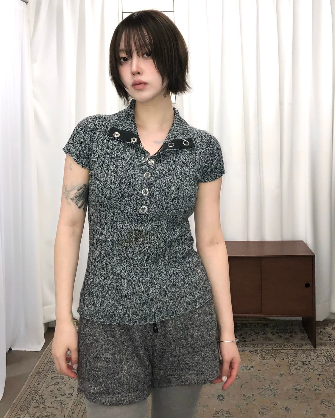 그레이 카라 니트 반팔 상품이미지1