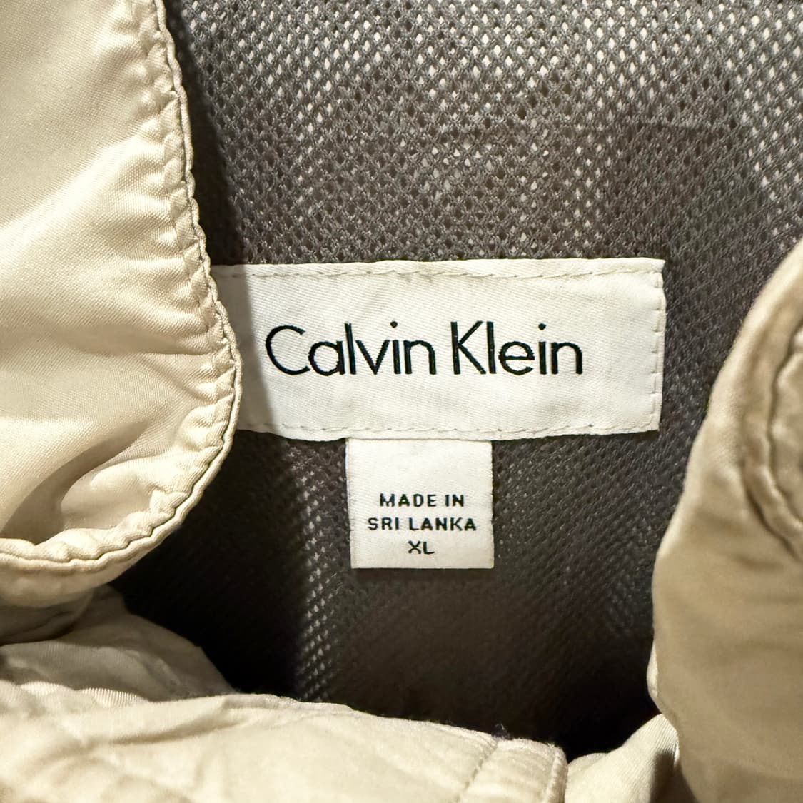 Calvin Klein 캘빈클라인 풀집업 윈드브레이커 후드내장 디테일 상품이미지8