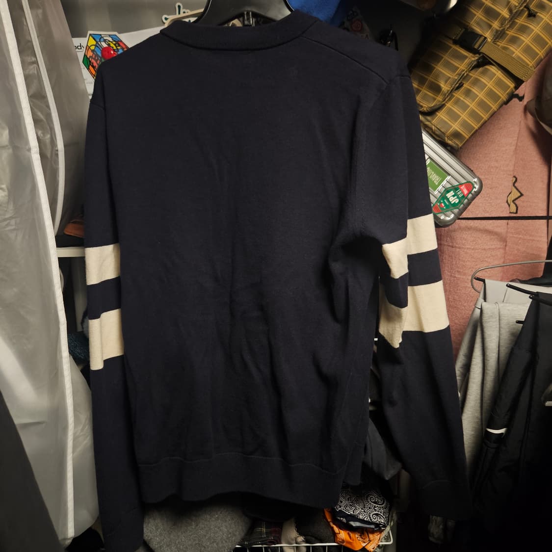 (L)프레드페리 가디건 팝니다. 네이비 상태좋음. 상품이미지3