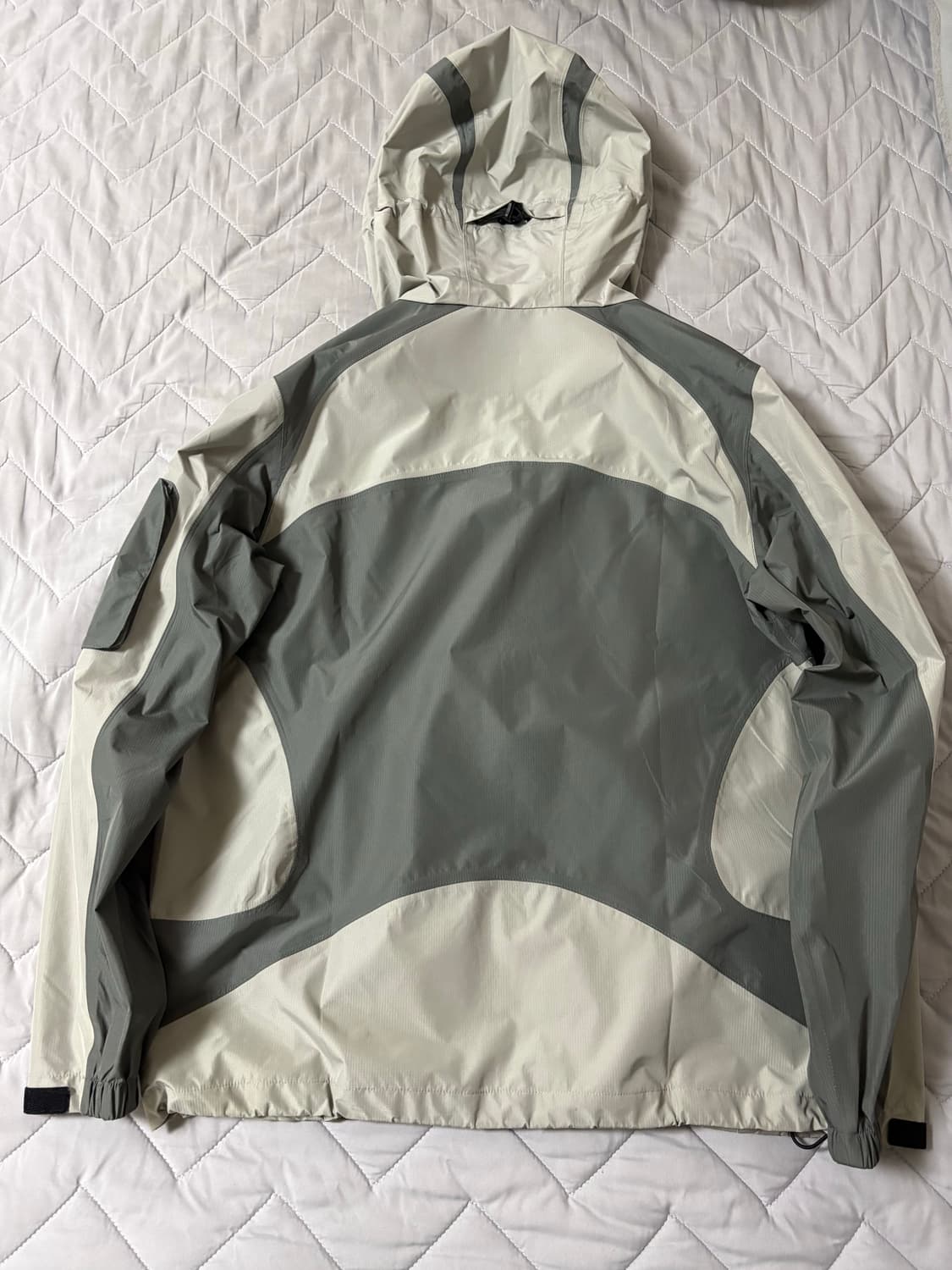 24fw 산산기어 2.5L 웜그레이 자켓 2사이즈 (판매) 상품이미지3