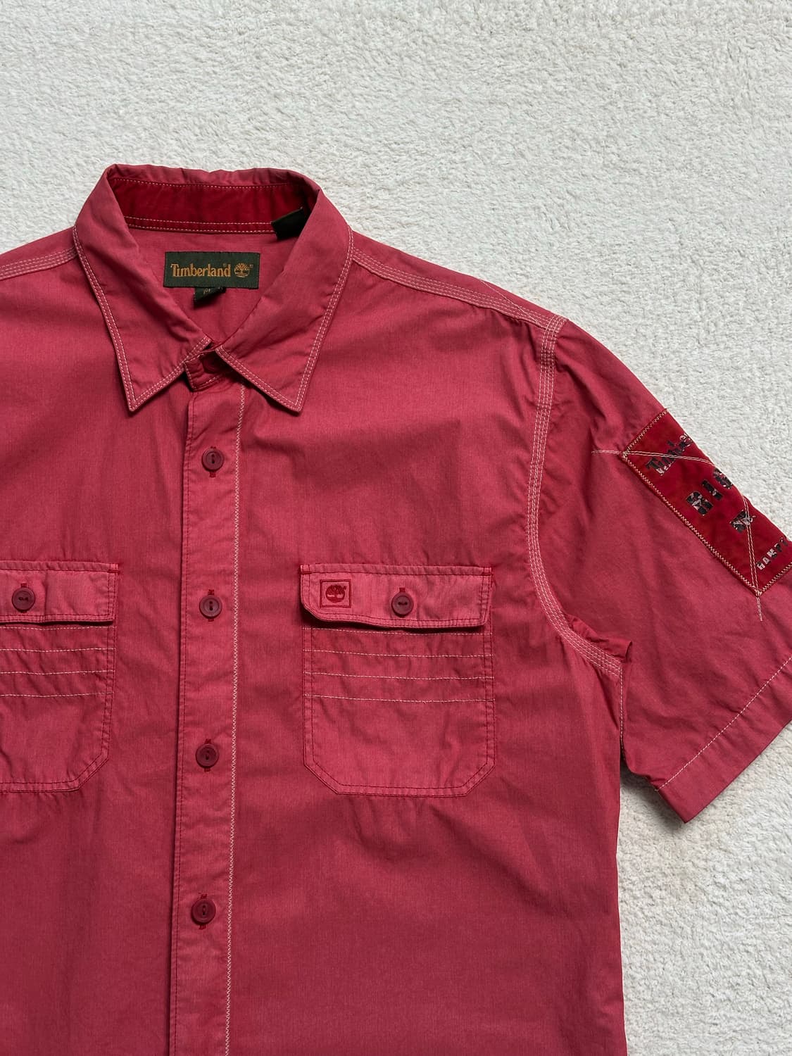 팀버랜드 딥레드 반팔 셔츠 상품이미지2