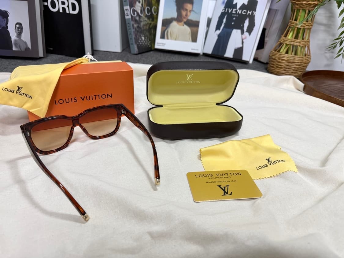 루이비통 LV 로고 브라운 선글라스 상품이미지6