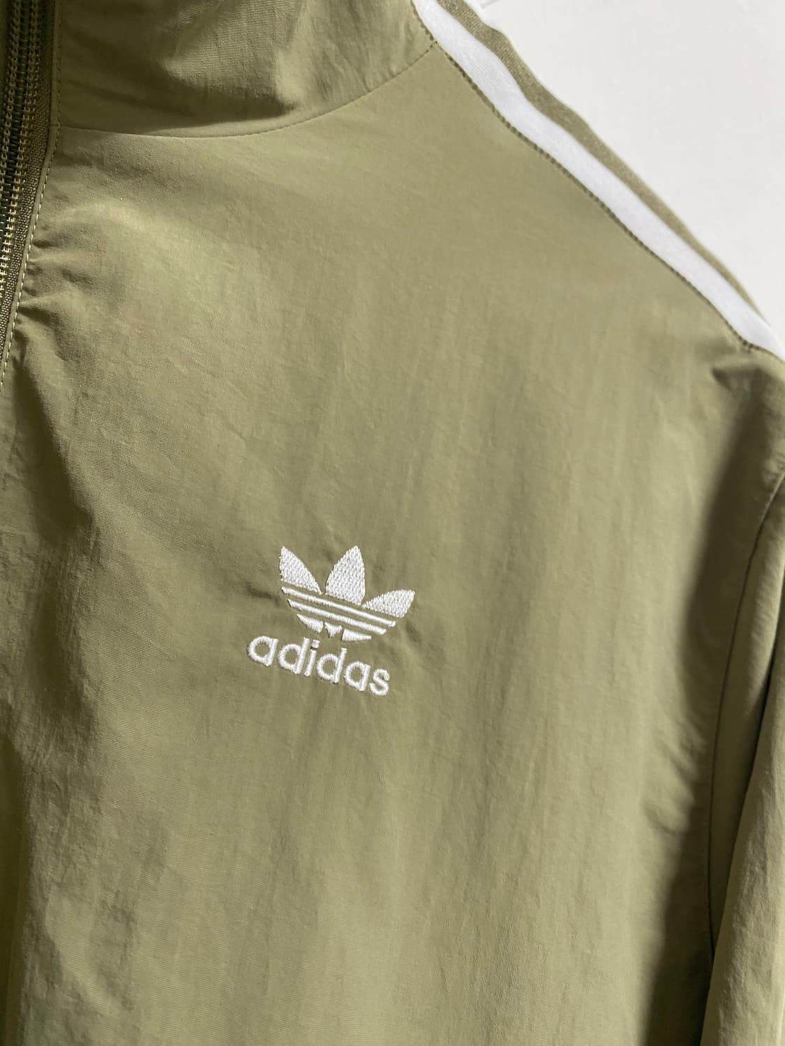 아디다스 락업 트랙탑 올리브 상품이미지3