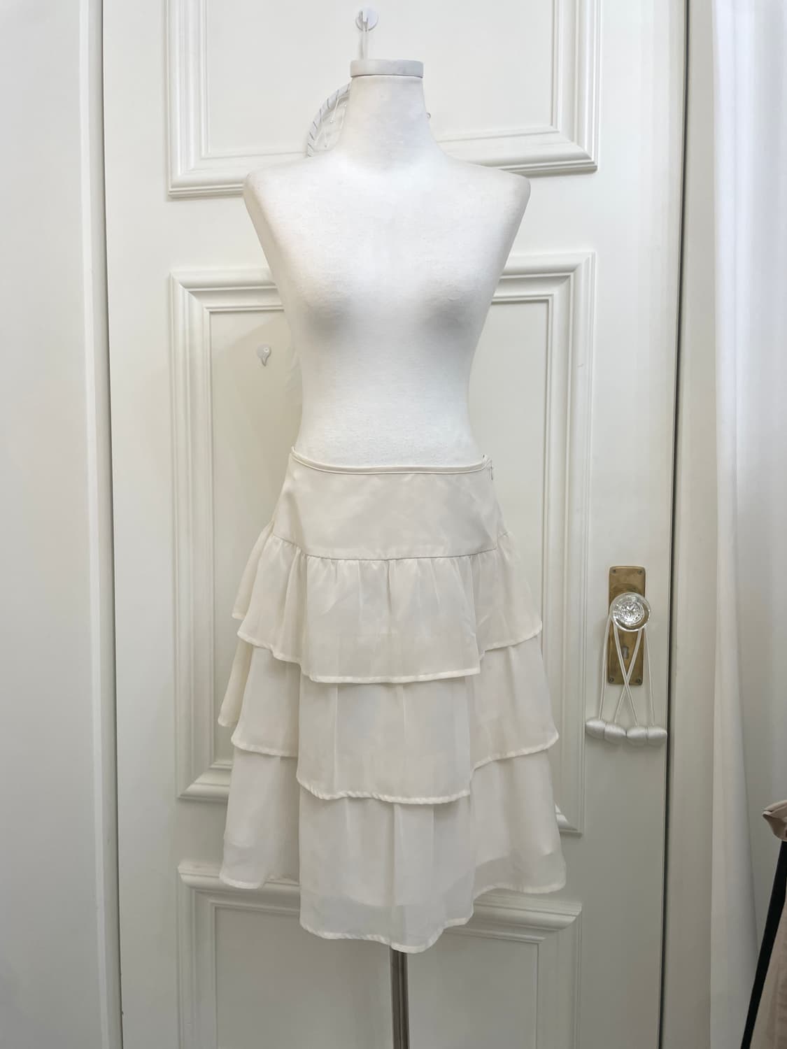 ivory shirring layered skirt 상품이미지1
