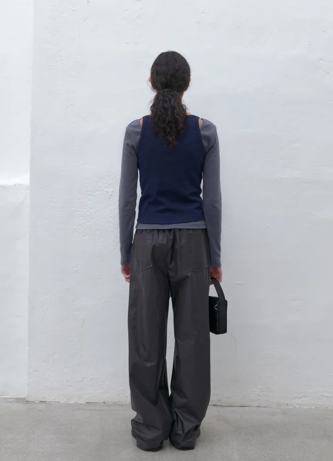 커브드 코팅 밴딩 팬츠 상품이미지3