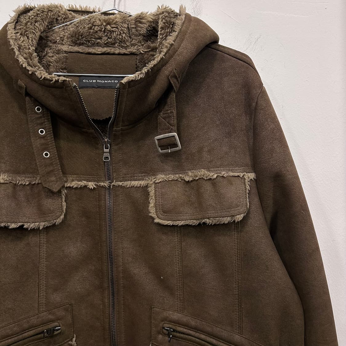 클럽모나코 양털 헤어 후드 스웨이드 무스탕 상품이미지1