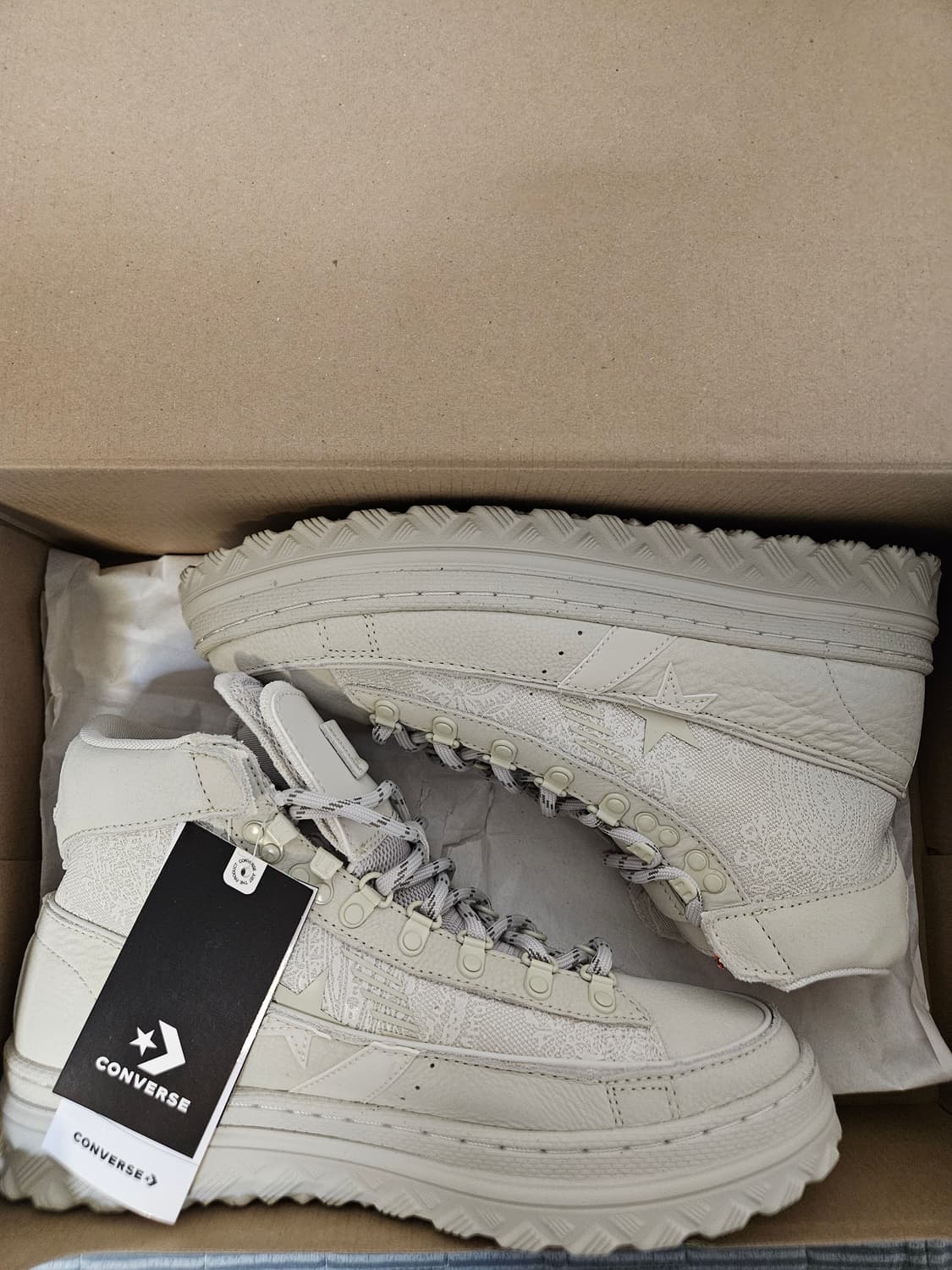 컨버스 파리아 파르자네 프로레더 상품이미지1