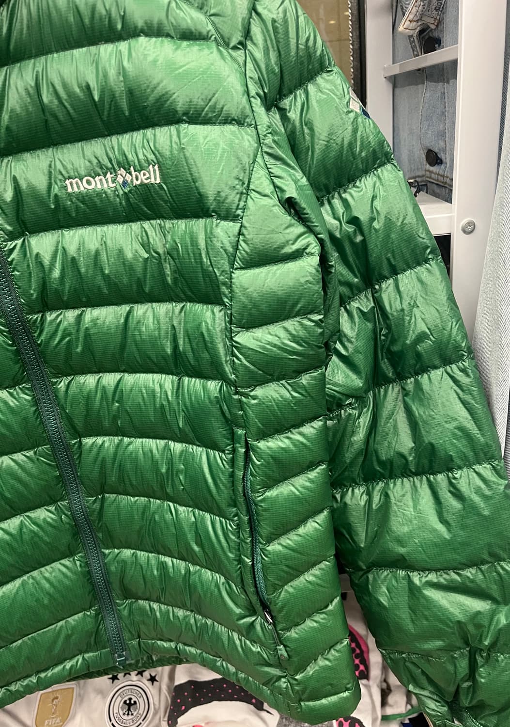 몽벨 경량 800필 딥그린 패딩 상품이미지4